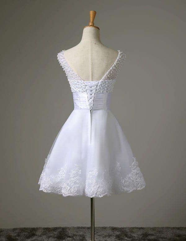 A-line Lace Pearl Short Wedding Dress