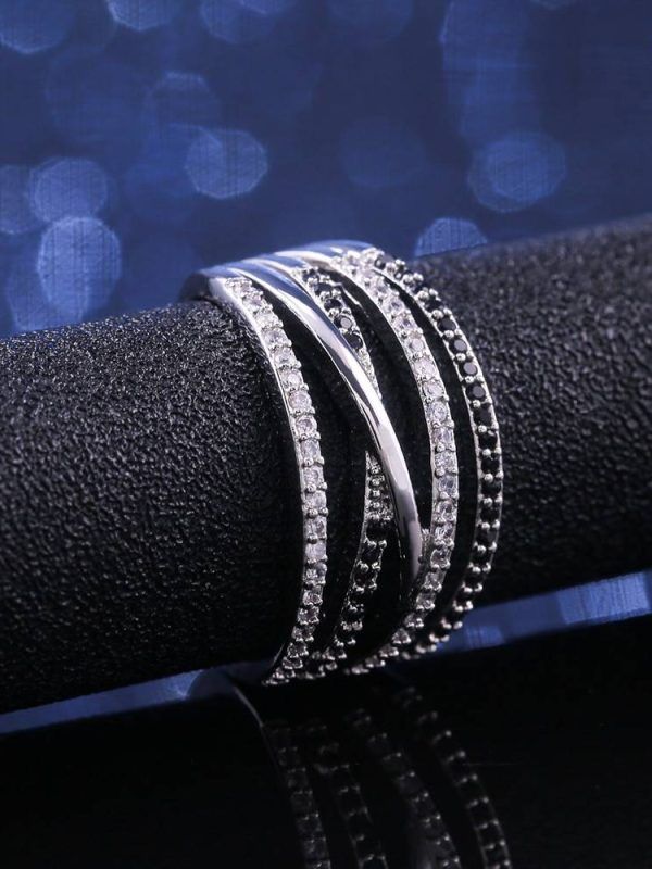 Twist Ethnic Style With Black And White Stone Women Finger Ring in Rings