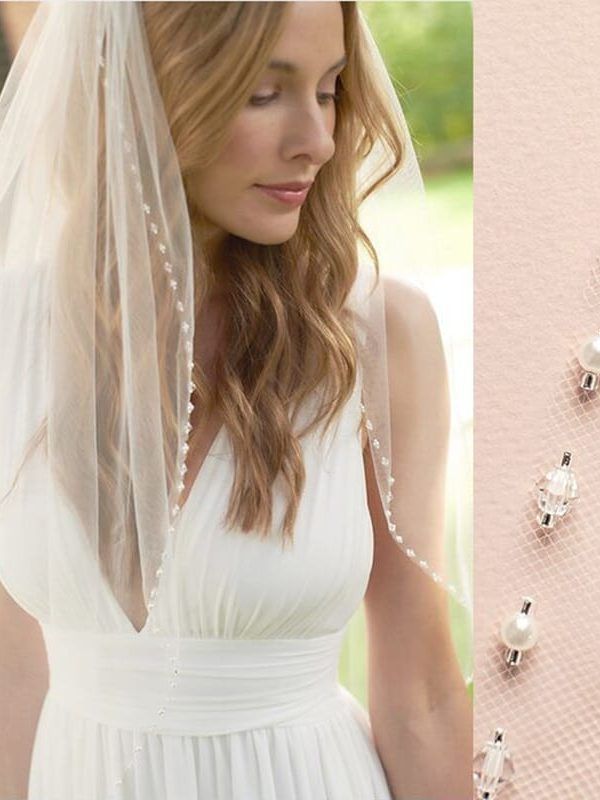White/ Lvory Crystal Pearls Cut Edge Bridal Veil With Comb in Wedding Veils