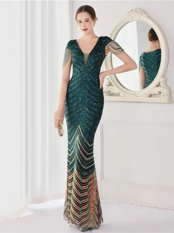 Elegant V Neck Mermaid Evening Dress in Emerald Cocktail Dress