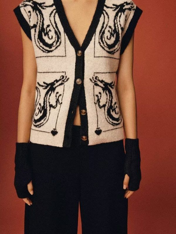 Animal Jacquard Knitted Vest in Sweaters